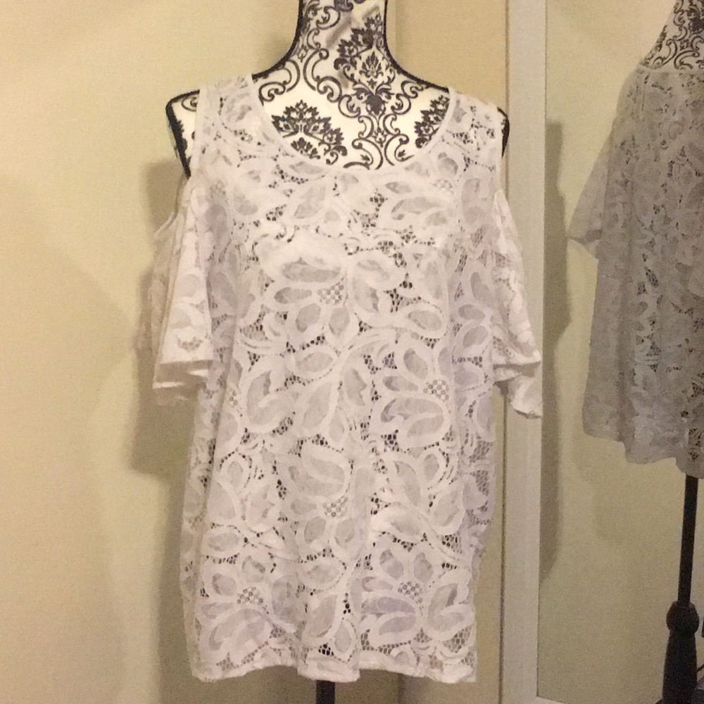 Pretty lace blouses 👚